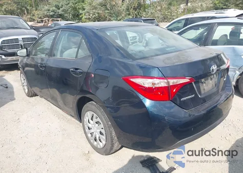 2018 Toyota Corolla Le z USA, uszkodzony, nr VIN 5YFBURHE7JP854072